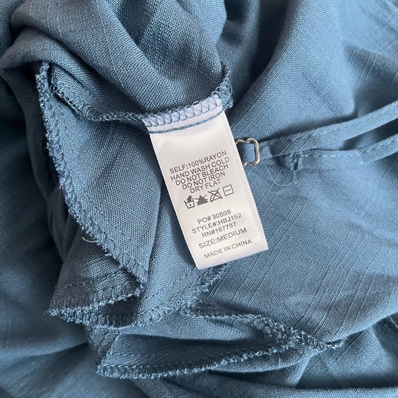 Elegant Blue Sleeveless Jumpsuit - Picture 6 of 6